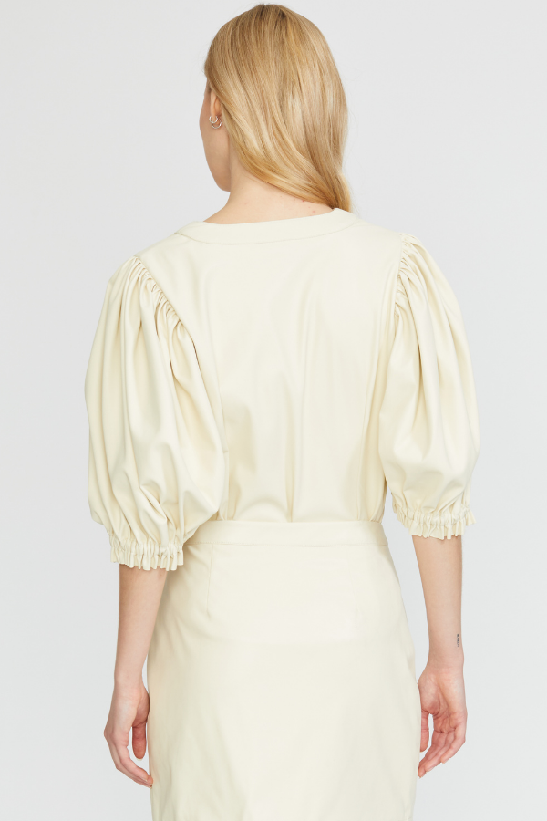 VEGAN LEATHER BALLOON SLEEVE TOP CREAM