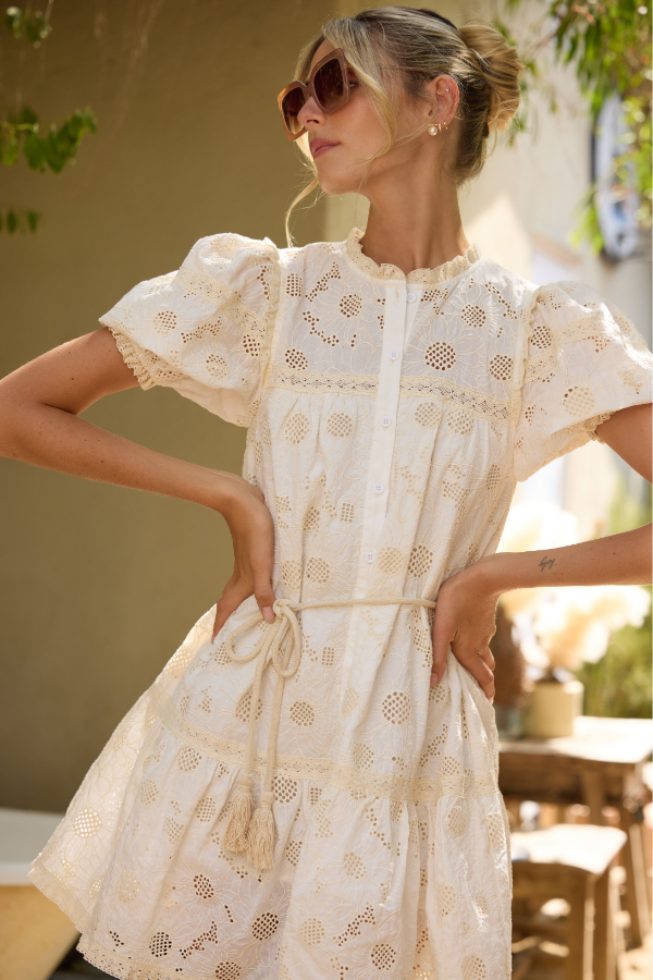 EMBROIDERY S/S BUTTON DOWN MINI DRESS NATURAL