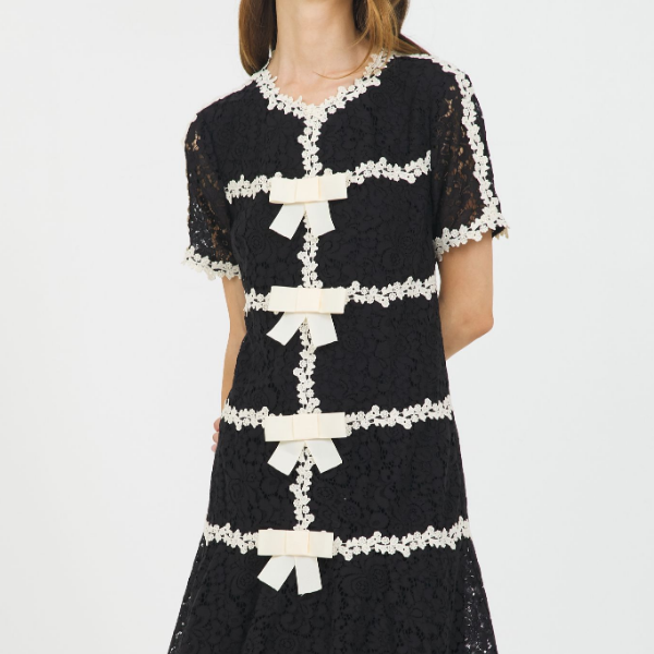 S/S LACE DRESS W/CONTRAST COLOR BOW TRIM BLACK – Stellah®