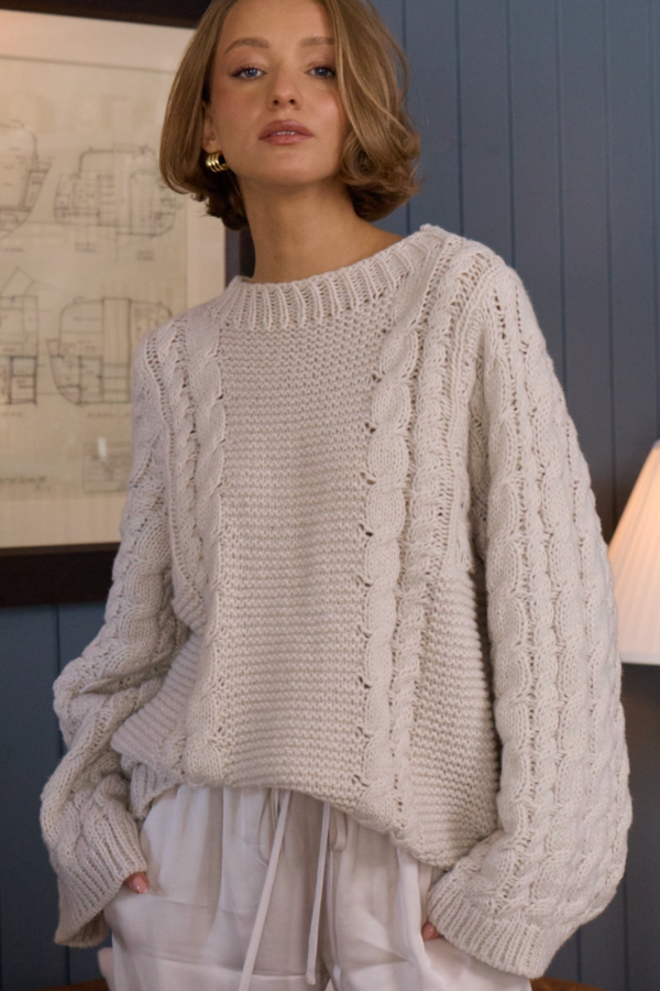 CABLE OVERSIZE PULLOVER SWEATER