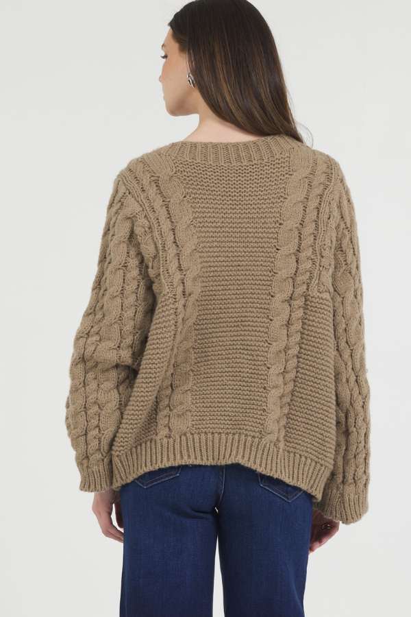 CABLE OVERSIZE PULLOVER SWEATER