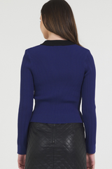 FITTED CARDIGAN WITH GOLD SNAP CLOSURE AND CONTRAST COLOR PLACKET