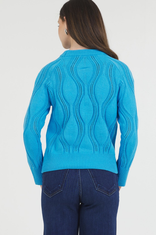 WAVY TEXTURED CREW NECK PULLOVER