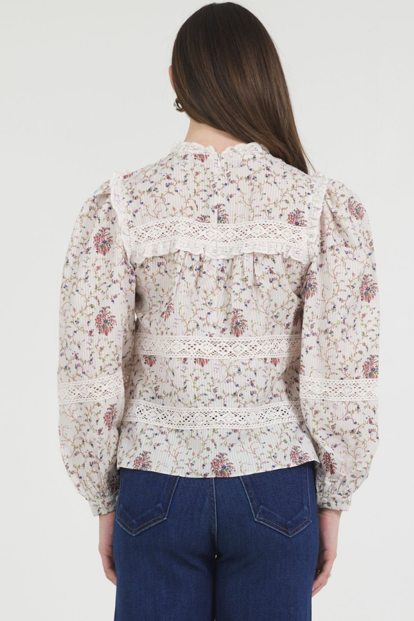PRINTED BLOUSE WITH LACE TRIM DETAILS